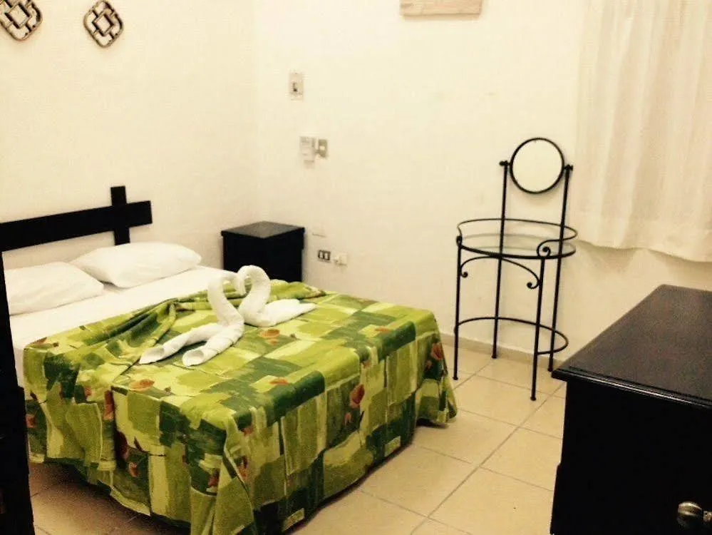 Hostel Hostal Charlys Tulum Mexico