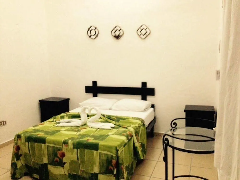 Hostal Charlys Tulum