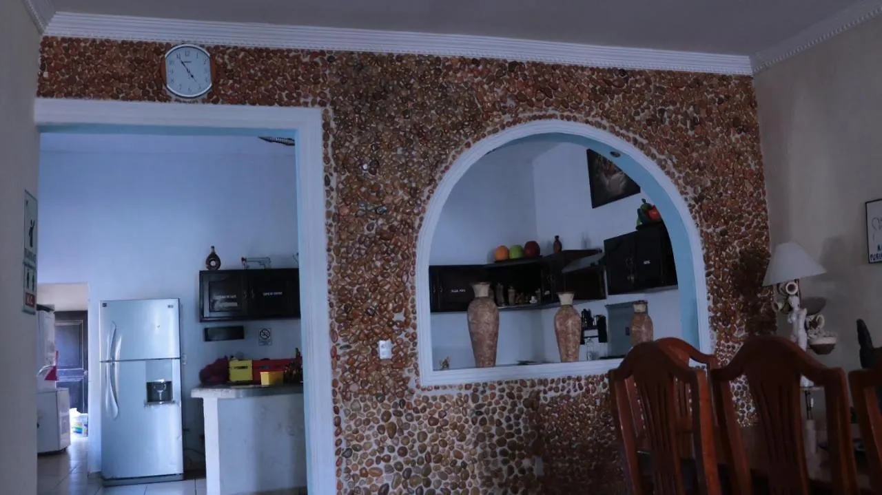 Hostel Hostal Charlys Tulum